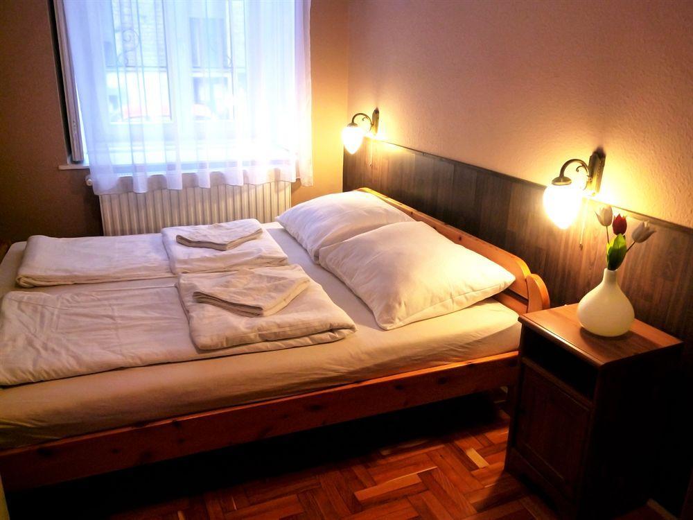 Corvin Point Rooms And Apartments Budapest Luaran gambar