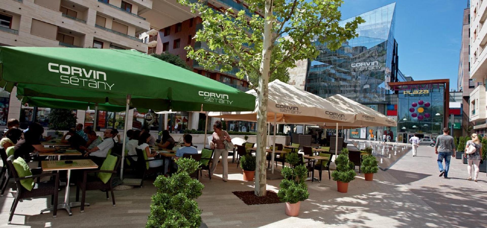 Corvin Point Rooms And Apartments Budapest Luaran gambar